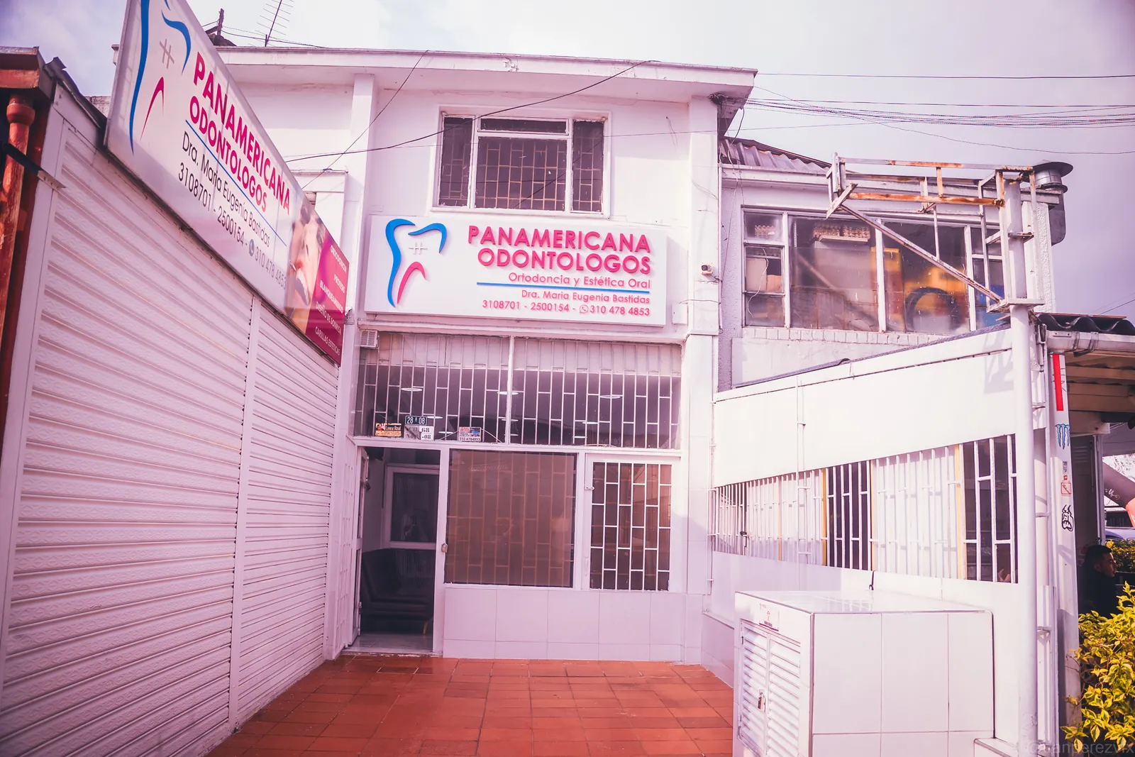 Fachada de Panamericana de Odontólogos en la Cl. 68 #28A-08, Barrios Unidos, Bogotá